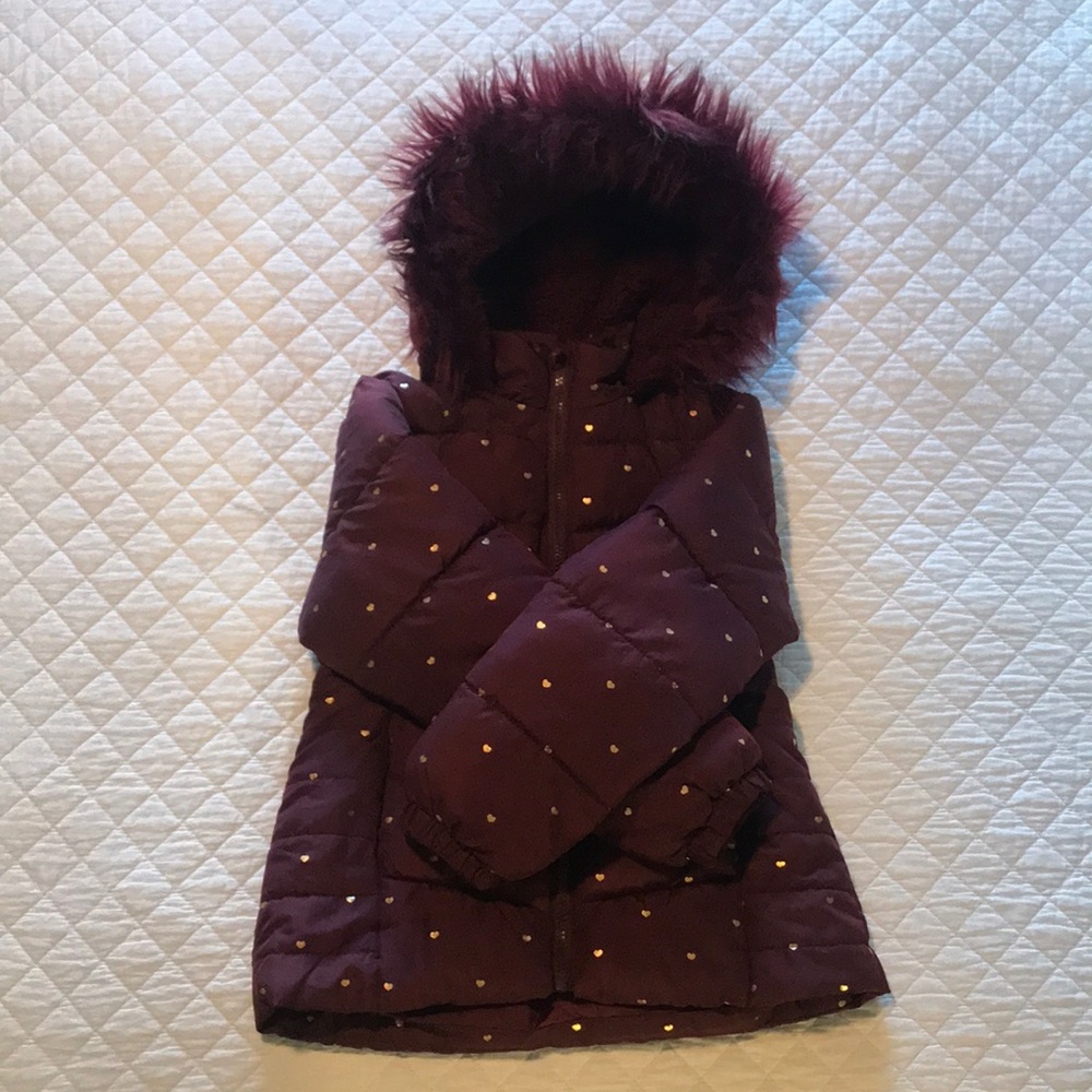 Girls burgundy with gold hearts winter coat. Arizona brand. Size Small 7/8.